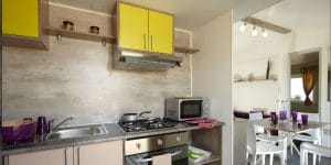 Camping Le Sellig : Intérieur Mobil Home Trigano 2012 6.8